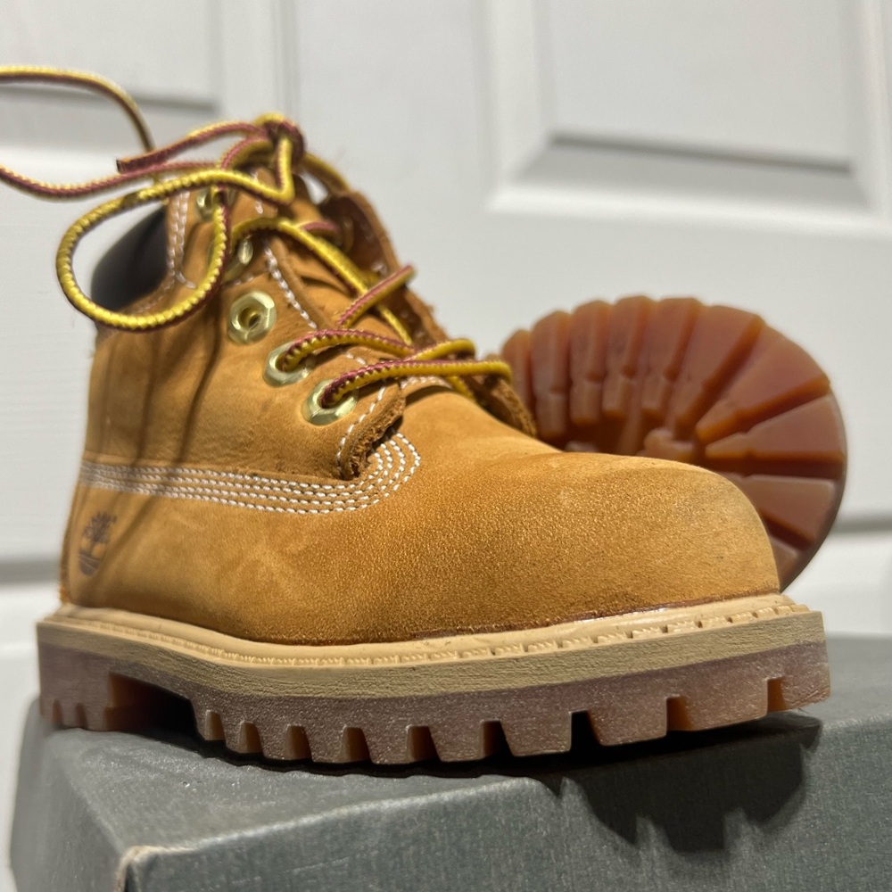 Timberland Premium Nubuck 6-inch Boots Wheat Toddler Size: 6 (#12809)